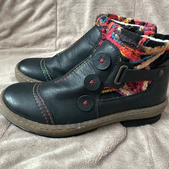 Rieker Felicitas Black Boots with Colorful Trim women’s size 8 (39) - Picture 5 of 9